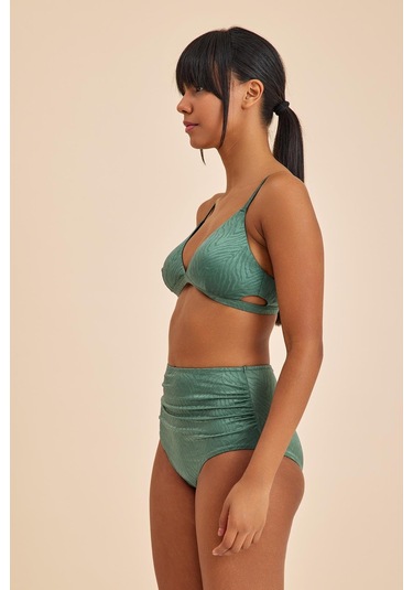 Bali Yeşil Dolgusuz Pedli Üçgen Bikini Üst Yeşil