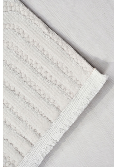 Volora Halı Koleksiyonu Yumuşak Dokulu, Modern İnce Form, Tozumaz Ve Kolay Temizlenebilir Krem - Beyaz