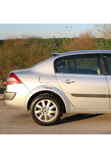 Renault Megane Arka Cam Üstü Spoyler 2003 2008
