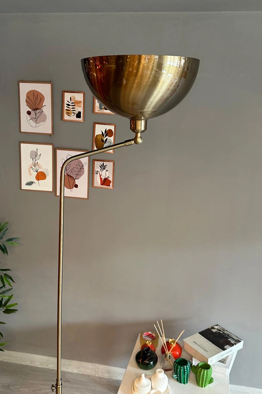 Lambader Hareketli Başlık Modern Dekoratif Metal Oturma Odası Çalışma Odası Zemin Lambası Eskitme