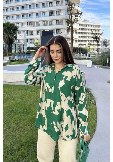 Kadın Yeşil Uzun Kol, Arkası Pliseli, Salaş Dökümlü, Viskon Gömlek Yeşil