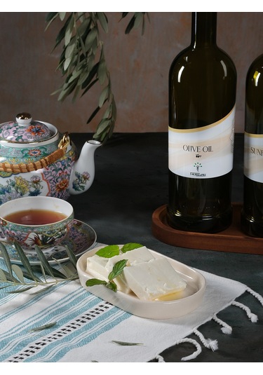 Ahşap Stantlı Amber 2'li 750 ml Zeytinyağı ve Sıvıyağ Yağdanlık Şişesi Ayçiçekyağı,Yağlık ea