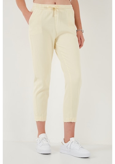 Lela Pamuklu Normal Bel Regular Fit Düz Paça Bayan Pantolon 668Yp42282S4 Sarı