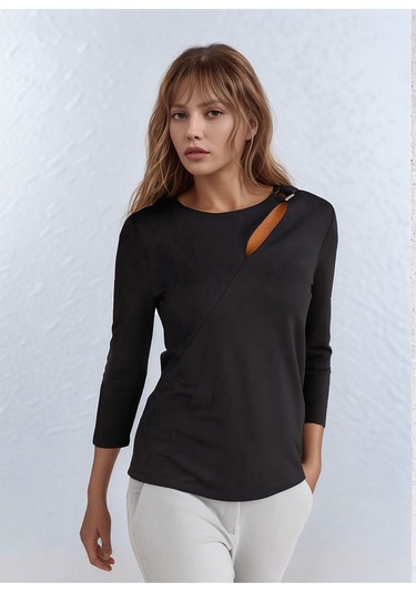 Kadın Yakada Toka Detay Spor Şık Dokuma Kumaş Truvakar Kol Büyük Beden Şık Bluz Siyah