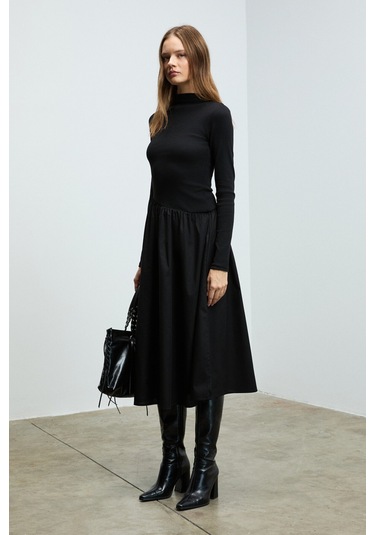 PANI PANTI Kadın Üstü Ribana Eteği Poplin Vücuda Oturan Siyah Elbise