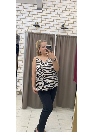 Tuba Toptaş Saten Bluz Zebra Desen Renkli