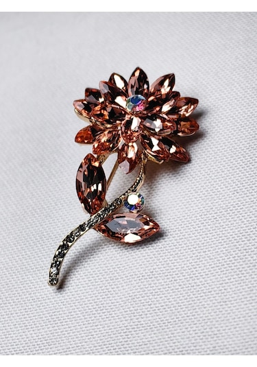 Kristal Taşlı Bronz Çiçek Figürlü Broş Şık Kadın Aksesuarı Gold