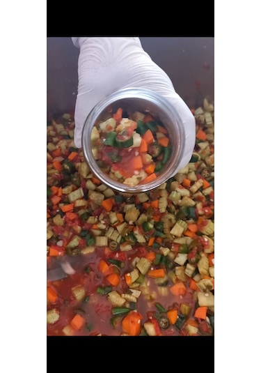 Domates Soslu Acı Karışık Salata Turşu-600 Gr