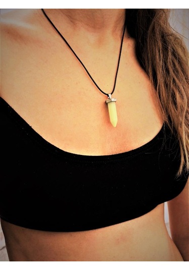 KARANLIKTA PARLAYAN DERİ İP KOLYE-KOL125 Çok Renkli