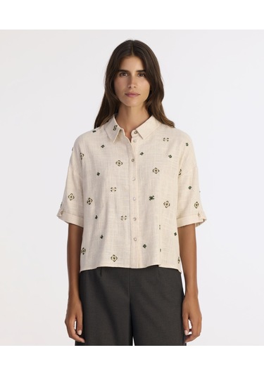 Yargıcı Regular Gömlek Yaka Kısa Kol Gömlek 25kkgm6004x 368 Ekru