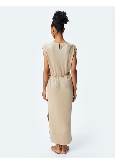 Koton Kemer Detaylı Yuvarlak Yaka Kolsuz Piliseli Uzun Elbise Altın 5sak80009uk Altın Rengi Altın