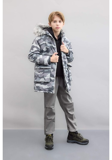 DeFacto Erkek Çocuk Çıkarılabilir Suni Kürk Yaka Kapüşonlu Pelüş Astar Parka C8787A824CWGR91 DeFacto Erkek Çocuk Çıkarılabilir Suni Kürk Yaka Kapüşonlu Pelüş Astar Parka C8787A824CWGR91
