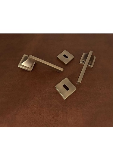 Karo Mat Antik Sarı Kare Rozetli Zamak Oda Kapı Kolu 1 Takım