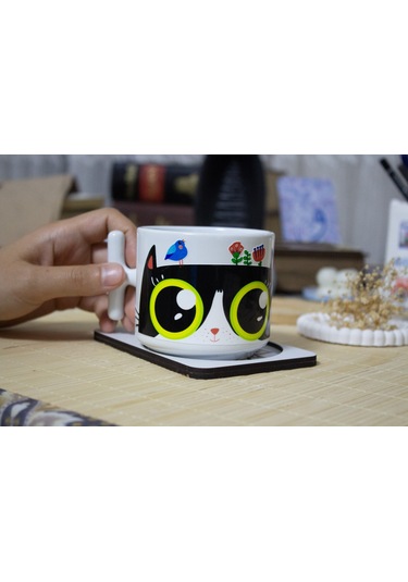 Kedi Ev Halkındandır T Kulplu Beyaz Seramik Kupa Bardak Hediyelik Beyaz