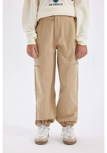 DeFacto Kız Çocuk Kargo Cepli Beli ve Paçası Lastikli Pamuklu Paraşüt Pantolon C8843A824AUBG203 Bej