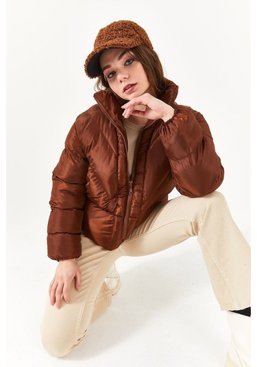 Alisse-kadın Kahve Dik Yaka Kısa Şişme Mont Kahverengi