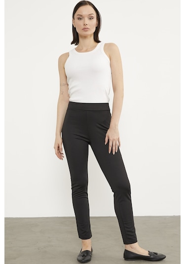 Süs Cepli Aksesuar Detaylı Tayt - Siyah 001