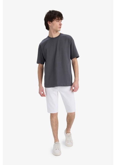 DeFacto Oversize Geniş Kalıp Bisiklet Yaka Basic Düz Kısa Kollu Tişört E6885AXNSAR104