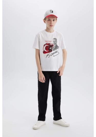 DeFacto Erkek Çocuk Bisiklet Yaka Atatürk Baskılı Kısa Kollu Tişört E0812A825SMWT34