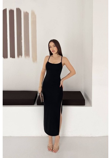 Tarz Cool Kadın Askılı Uzun Elbise Slim Fit Vücuda Oturan Yırtmaçlı Siyah