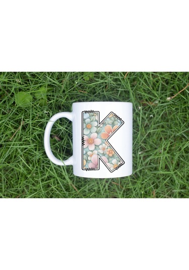 K Harfli Pastel Çiçek Desenli Kahve Kupası - Kişiye Özel Çiçekler Koleksiyonu Bardak - Hediye Beyaz