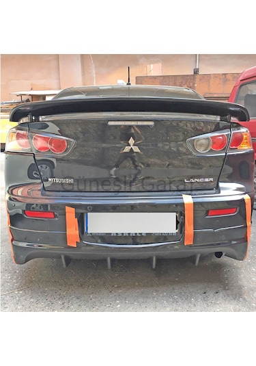 Mitsubishi Lancer Evo Arka Ek (Plastik)