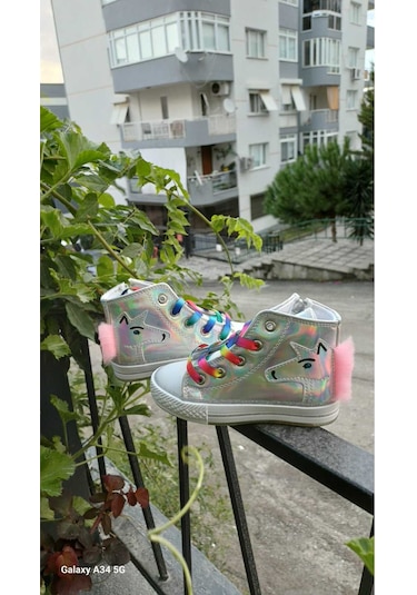 Scarpe Magiche Unicorn Hologram Bot 31-35 Numara Arası Işıksızdır Hologram