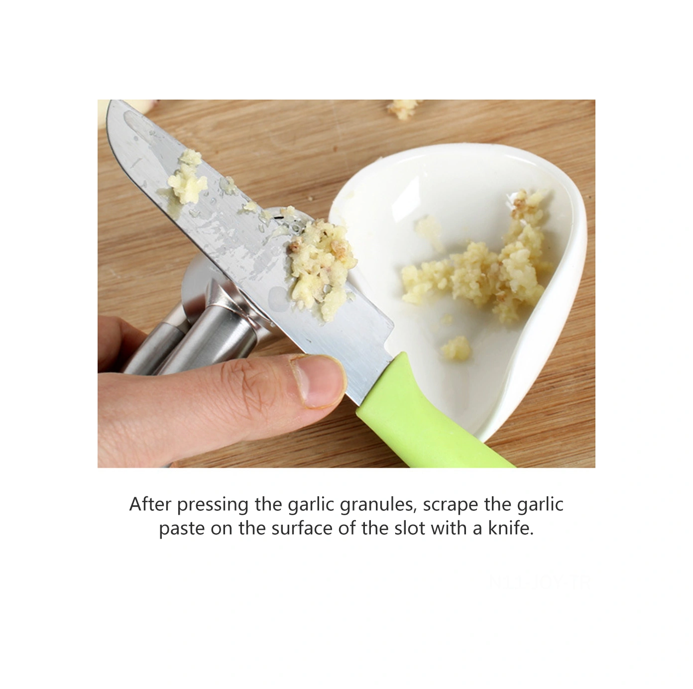 Youmex Evde Kullanım İçin Uzun Ve Büyük Boyut 245g Paslanmaz Çelik Sarımsak Presi - Sarımsak Ezici, Soyucu Ve Dilimleyici Aleti Gümüş