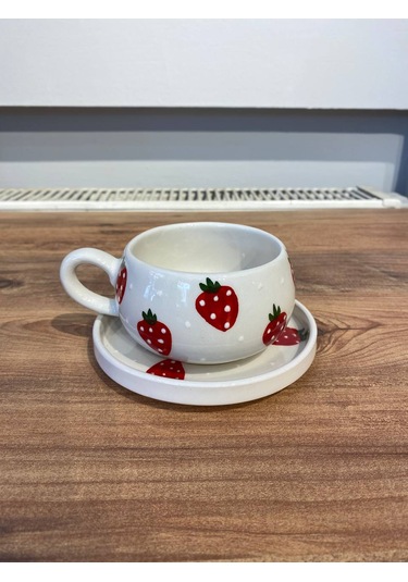 Çilek Desenli El Yapımı Seramik Fincan, Kupa Seti Ve Şekerlik