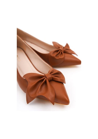 Camila Taba Fiyonklu 4cm Sivri Burun Topuklu Ayakkabı Taba