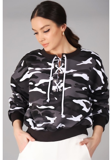 Sweetness Kadın Kamuflaj Desenli Önü Bağcıklı Oversize Sweatshirt SIYAH