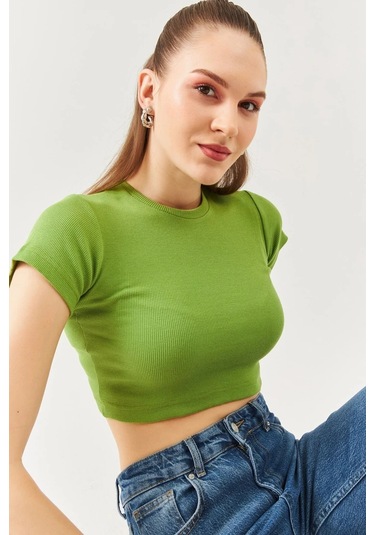 Kadın Kısa Kol Bisiklet Yaka Vücuda Oturan %100 Pamuklu Kaşkorse Esnek Crop Bluz Çimen Yeşili