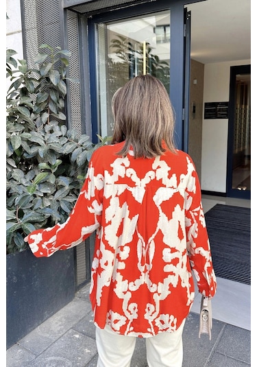 Kadın Kırmızı Uzun Kol, Arkası Pliseli, Salaş Dökümlü, Viskon Gömlek Kırmızı