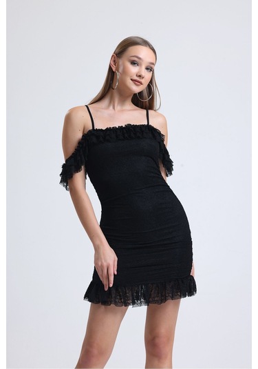 Dantelden İnce Askılı Straples Eteği Ve Yakası Fırfırlı Elbise Siyah