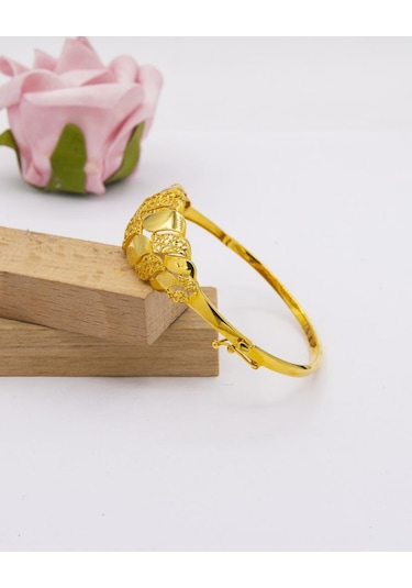 Latif Kuyumculuk 22 Ayar Altın Kalemli Parlak Tasarım Kadın Bileklik Lkb83555