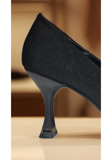 Altın Pabuç Kadın Topuklu Ayakkabı - Siyah Stiletto, Şık Ve Rahat Trend Model Siyah
