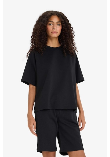 Defacto Regular Fit Normal Bel Düz Paça İnce Bermuda Şort W9369az25aubk81 Siyah Defacto Regular Fit Normal Bel Düz Paça İnce Bermuda Şort W9369az25aubk81 Siyah