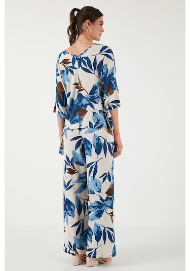 Lela Desenli Regular Fit Truvakar Kol V Yaka Alt-Üst Bayan Takım 5865357 Saks