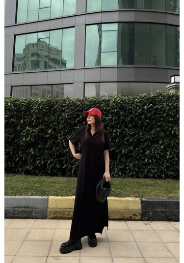 Kadın Siyah Polo Yaka, Kısa Kol, Yırtmaçlı, Basic Model, Uzun Salaş Elbise Siyah