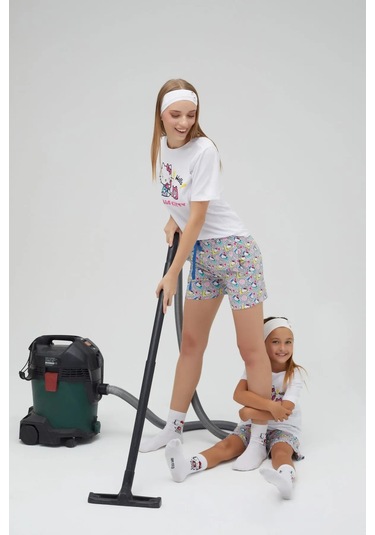 Hello Kitty Kız Çocuk Kısa Kollu Pijama Takımı Renklı