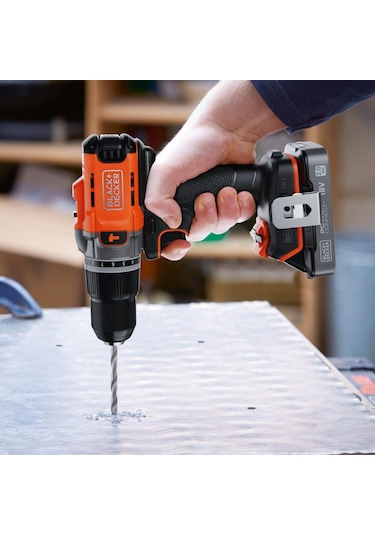 Black&Decker Powerconnect BCD383D2XK-QW 2x2 AH Çift Akülü Darbeli Matkap Set
