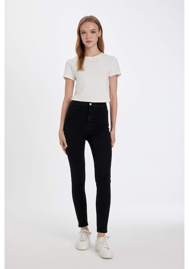 DeFacto Yüksek Bel Bilek Boy Jean Pantolon C8545AX24WNNM36 DeFacto Yüksek Bel Bilek Boy Jean Pantolon C8545AX24WNNM36