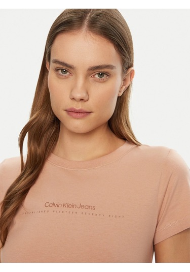 Calvin Klein Calvın Kleın Kadın T-shırt J20j224990-tgw J20j224990-tgw Pembe Pembe