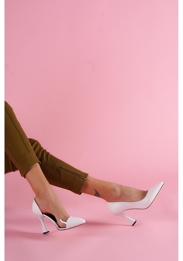 Violet Beyaz Burnu Şeffaf Detaylı Günlük Kullanım Stiletto