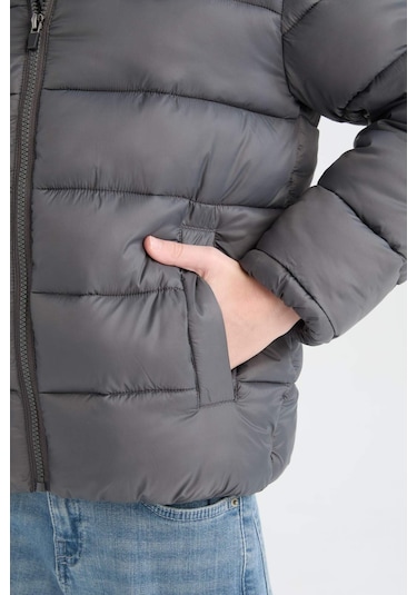 DeFacto Erkek Çocuk Su İtici Fermuarlı Cepli Basic Düz Şişme Mont D5900A825SPAR58