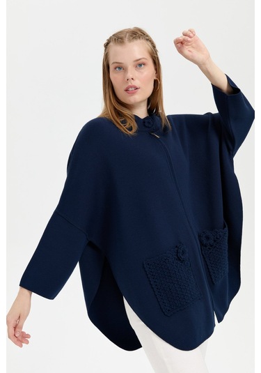 Kadın Dik Yaka Cebi Gül İşlemeli Fermuarlı Kısa Panço Lacivert Lacivert