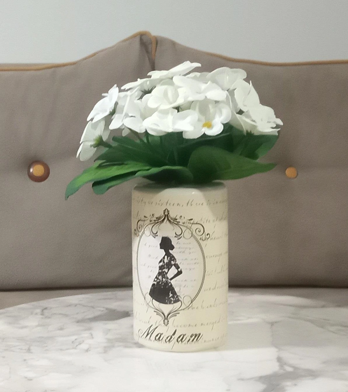 2 Adet Vazo Dahil,vazoda Çiçek,beyaz Yapay Çiçek,vazo Dekoratif Madam Desenli 7x7x16cm Çok Renkli