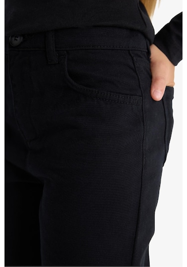 Defacto Kız Çocuk Straight Fit Geniş Bol Paça Cepli Pamuklu Okul Pantolonu C9471a825aubk27 Siyah Defacto Kız Çocuk Straight Fit Geniş Bol Paça Cepli Pamuklu Okul Pantolonu C9471a825aubk27 Siyah