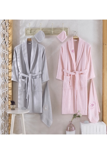 Pamuxu 8 Parça Aile Bornoz Seti