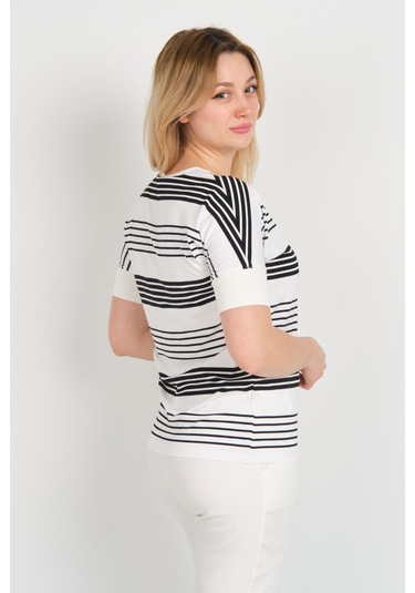Sistas Kadın Kol Uçları Likralı Çizgili Kısa Kol Bluz 24201 Ekru Ekru